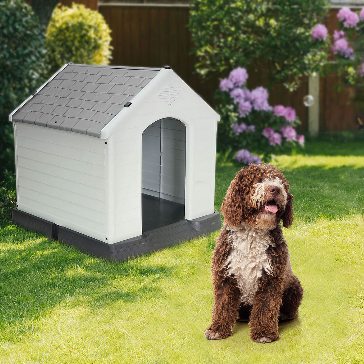AQPET FRIENDS Chalet Cuccia In Plastica Impermeabile Per Cani E Gatti Comfort e Relax, Per Interno ed Esterno
