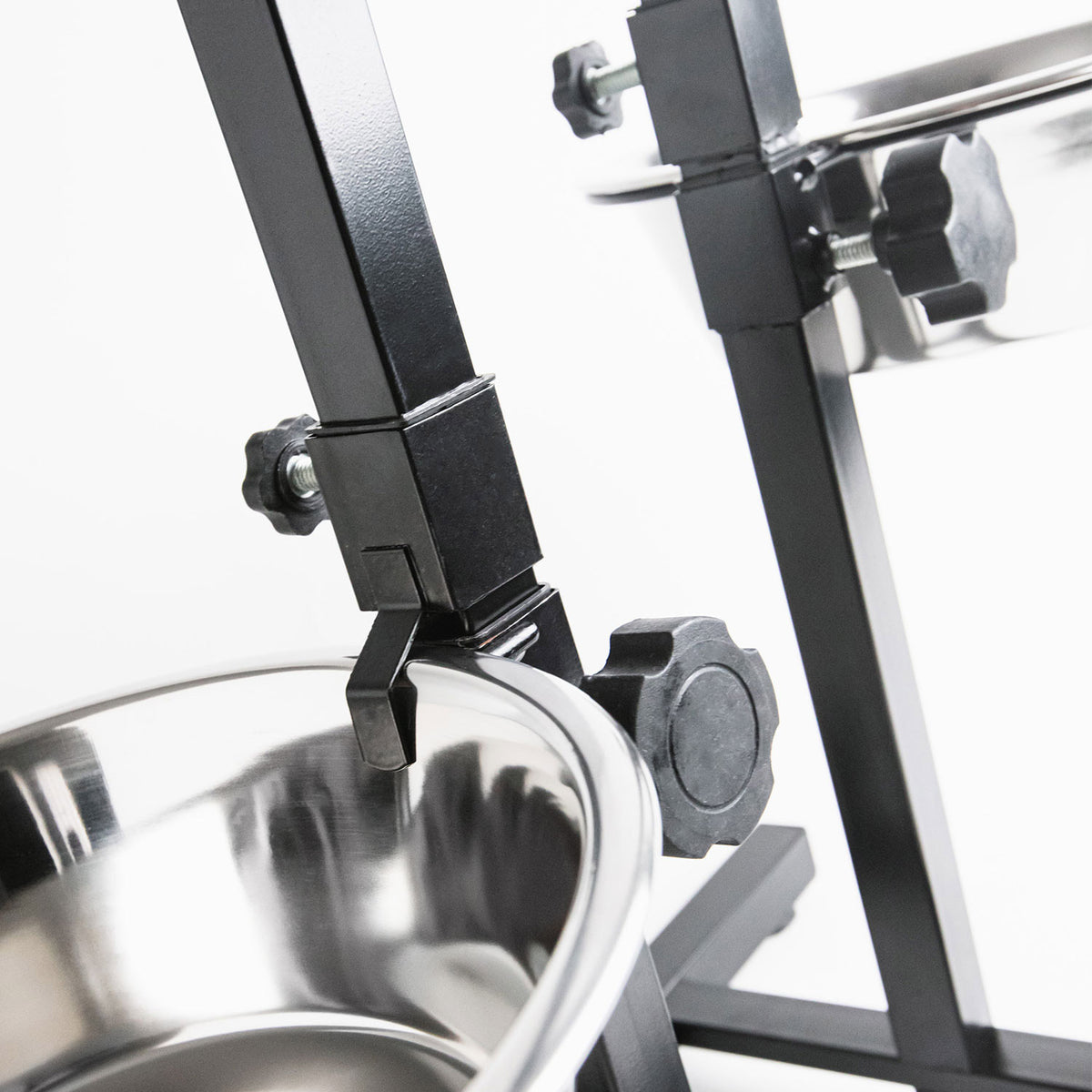 AQPET FRIENDS Gnammy Supporto U With 2 Raised Stainless Steel Bowls Adjustable Height For dogs cats Small animals 2x2500 ml. 25 Cm
