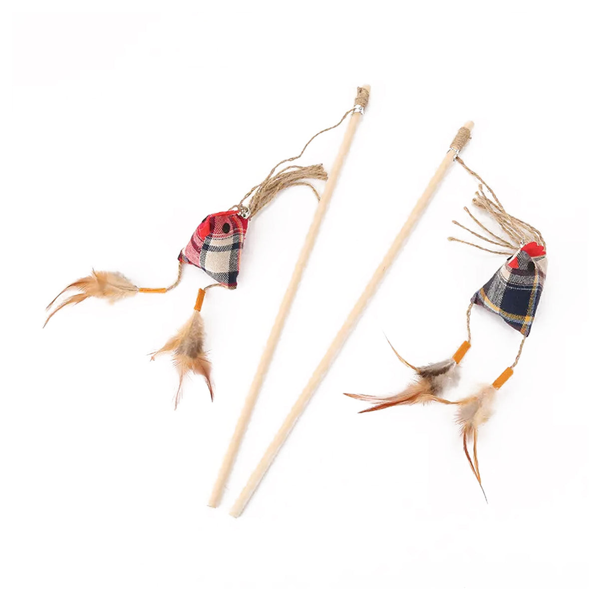 AQPET FRIENDS Cat Toy Bastoncino Con Gallo Di Stoffa E Piumine - 40 Cm Gioco per Gatti