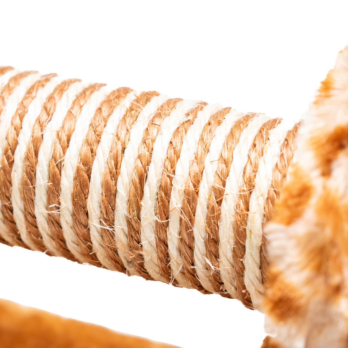 AQPET FRIENDS Tiragraffi in Sisal e peluche per il divertimento del tuo gatto, Giraffa misure 56x18x18 cm